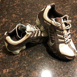 Women’s Nike Shox